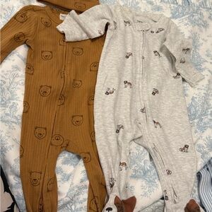 Cozy Kids Bodysuit Set with Bear and Puppy Prints